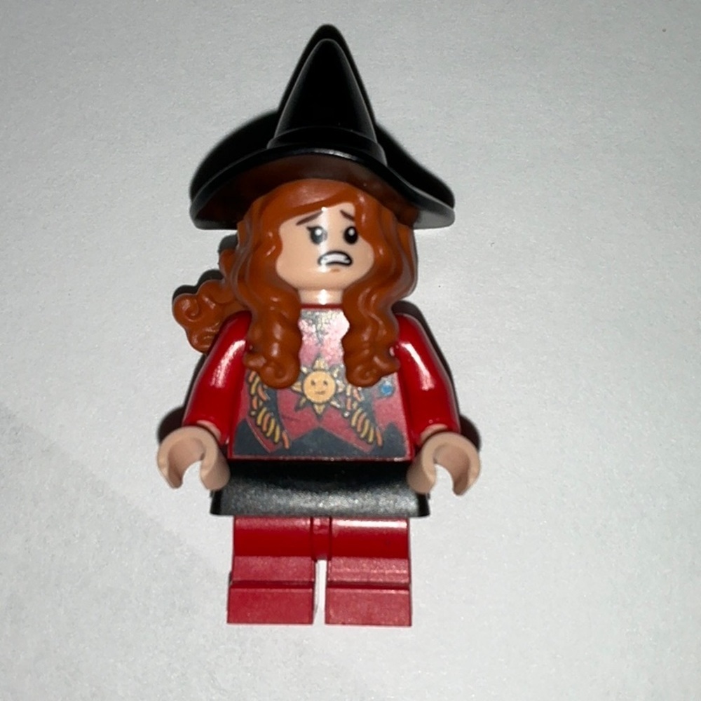New Lego Dani Dennison Red and Black Witch Minifigure